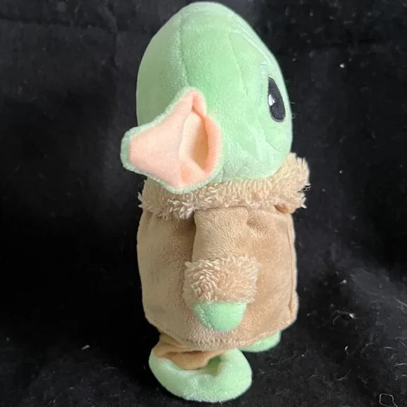Star Wars Mandalorian Baby Yoda Talking/Walking Plush Toy *TESTED* - Picture 3 of 5